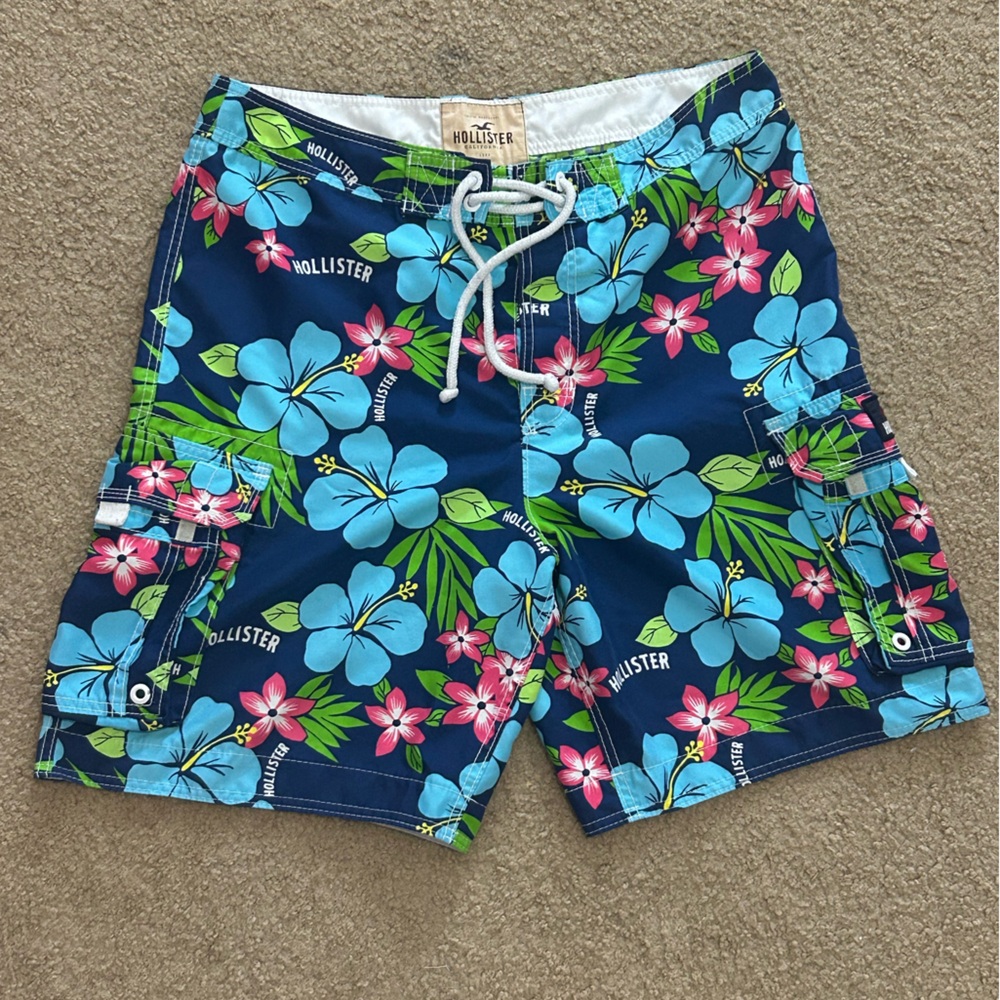 Hollister Men’s XL Cargo Floral Board Shorts